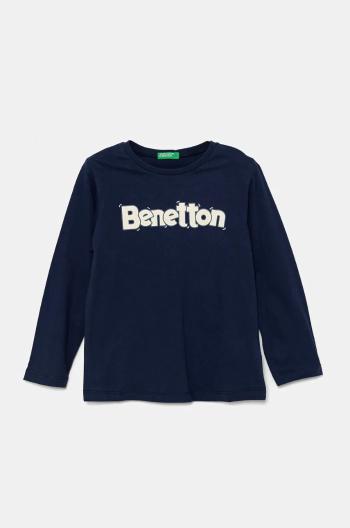 Dětské bavlněné tričko s dlouhým rukávem United Colors of Benetton tmavomodrá barva, s potiskem, 3ATNG10G6