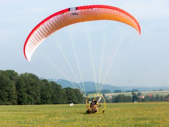 Motorový paragliding