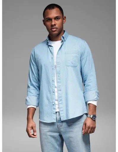 Pánská vzorovaná tenká džínová košile s kapsou – světle modrá V1 OM-SHDS-0179