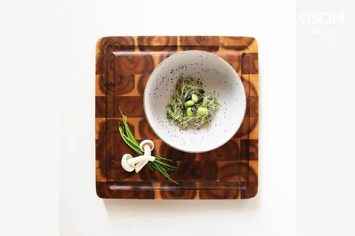 Dřevěné servírovací a krájecí prkénko z akáciového dřeva - 30*30cm HKLIVING