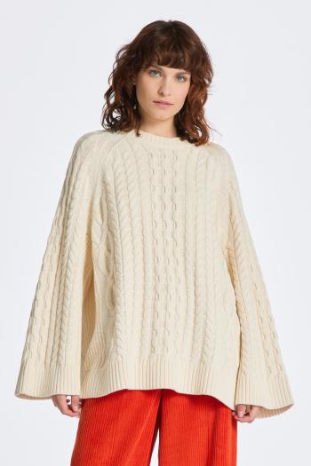 SVETR GANT OVERSIZED CABLE KNIT C-NECK CREAM