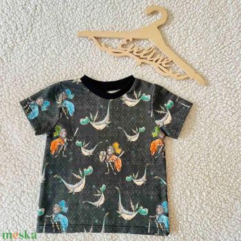 Rövid ujjú póló – sárkányos (98/104)