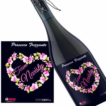 Víno Team nevěsty – srdce z květin (Druh Vína: prosecco)