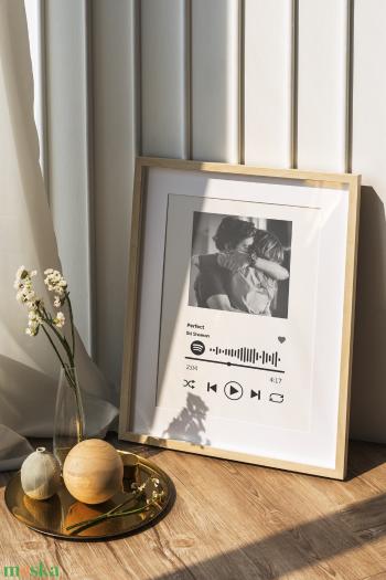 A mi dalunk - poszter, kép a kedvenc dalotok Spotify kódjával, páros ajándék évfordulóra