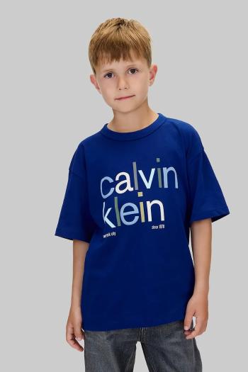 Detské bavlnené tričko Calvin Klein Jeans tmavomodrá farba, s potlačou, IB0IB02578