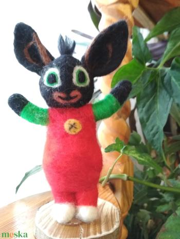 Tűnemezelt, nemez Bing nyuszi