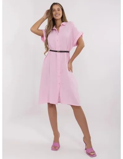 Světle růžové mušelínové šaty s knoflíky