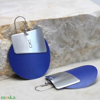 Saga Ultramarine Kék Fülbevaló