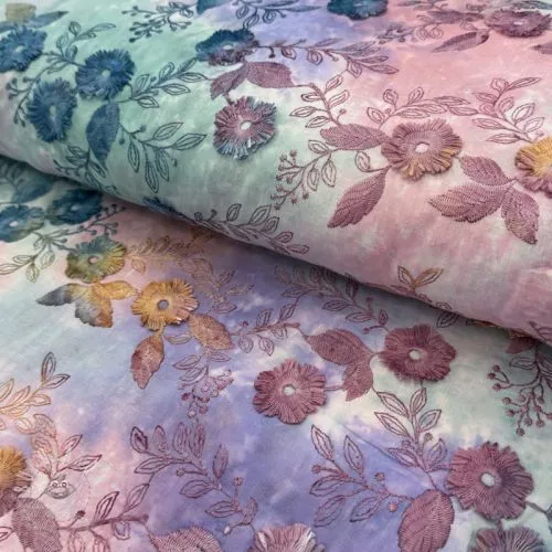 Bavlněná látka TIE DYE EMBROIDERY Poppy design C