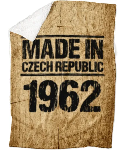 Deka Made In (rok: 1962, Podšití beránkem: ANO)