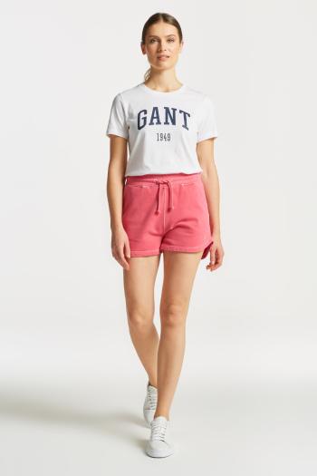 TEPLÁKOVÉ ŠORTKY GANT RELAXED SUNFADED SHORTS MAGENTA PINK