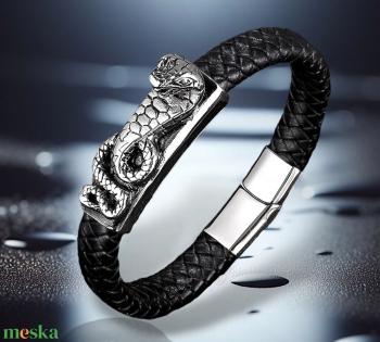 Kobra fekete férfi bőr karkötő