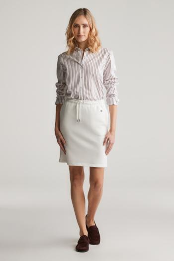 TEPLÁKOVÁ SUKNĚ GANT REG SHIELD SKIRT EGGSHELL