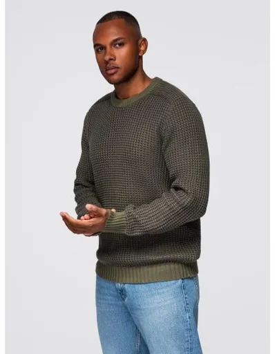 Pánský svetr s kontrastní vazbou a kulatým výstřihem – tmavě olivový V2 OM-SWSW-0122