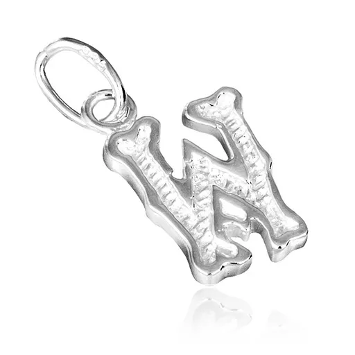 Stříbrný přívěsek 925 - písmeno W s vroubkováním