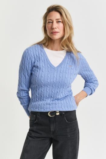 SVETR GANT STRETCH COTTON CABLE V-NECK CLEAR SKY