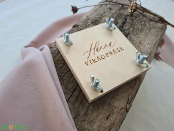 Névre szóló kicsi virágprés