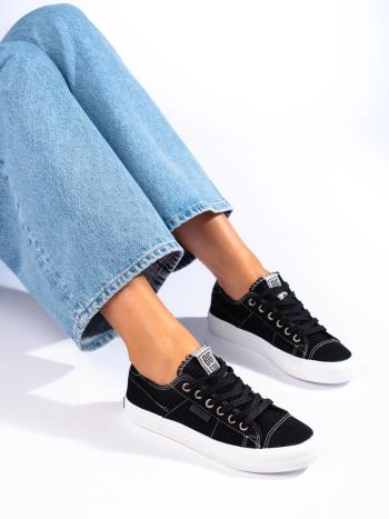 Adidași negri trendy pentru femei fără toc