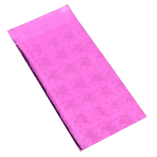 Fialový celofánový sáček na dárek se vzorem srdíček a kruhů, duhové odlesky