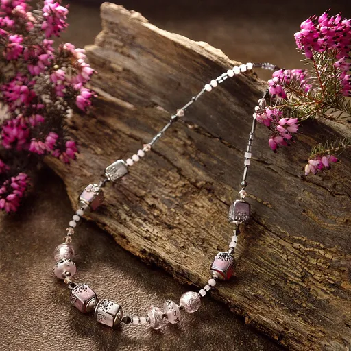 Lampglas Náhrdelník s ryzím stříbrem v perlách Lampglas Gentle Flamingo NCU77