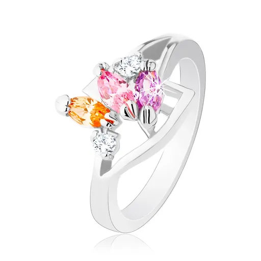 Prsten stříbrné barvy, lesklá ramena, tři barevné zrnkovité zirkony - Velikost: 54