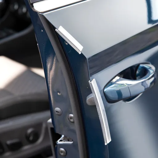 8 lišt na hrany dveří