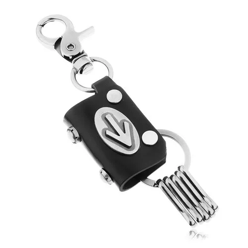 Šedo-černá klíčenka, syntetická černá  kůže, ovál se šipkou, ozdobné nýty