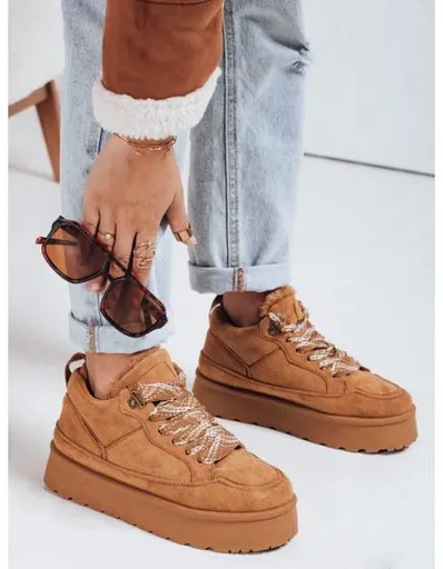 Dámské tenisky s kožešinou na platformě kamelové