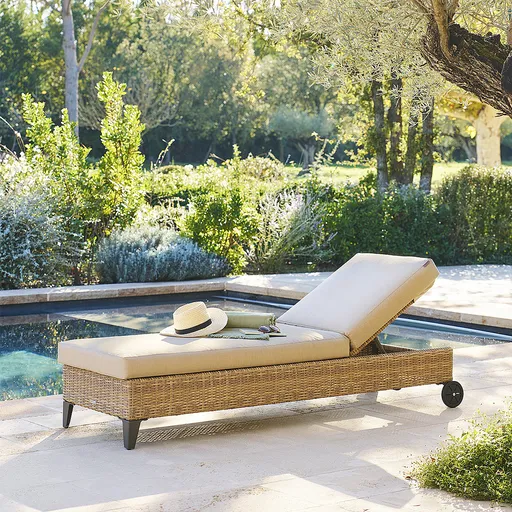 DEOKORK Ratanové lehátko MALIBU vč. polstrů (béžovo-hnědá)