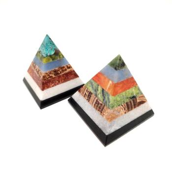 Multicolor piramis 5,5-6cm PERU DB