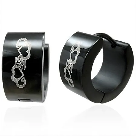 Černé kruhové náušnice z oceli, ornamenty - kontury srdcí, spirály