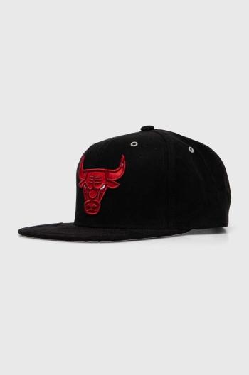 Kšiltovka Mitchell&Ness NBA CHICAGO BULLS černá barva, s aplikací