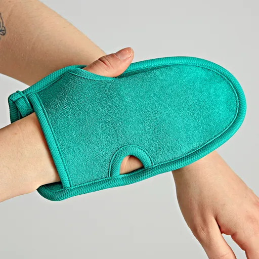 1 peelingová rukavice