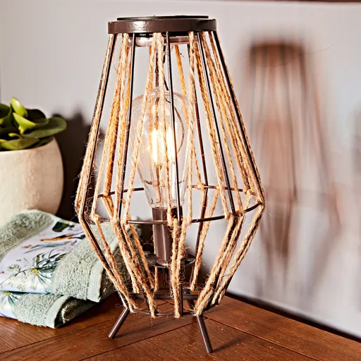 Kovová solární lampa