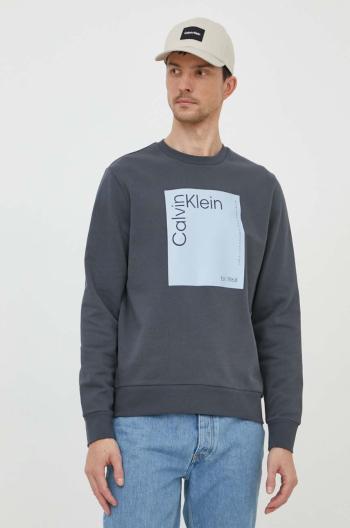 Bavlněná mikina Calvin Klein pánská, šedá barva, s potiskem, K10K112440