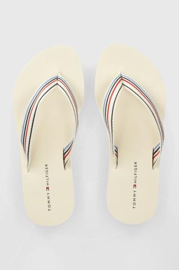 Žabky Tommy Hilfiger WEDGE STRIPES BEACH SANDAL dámské, béžová barva, na klínku, FW0FW07858