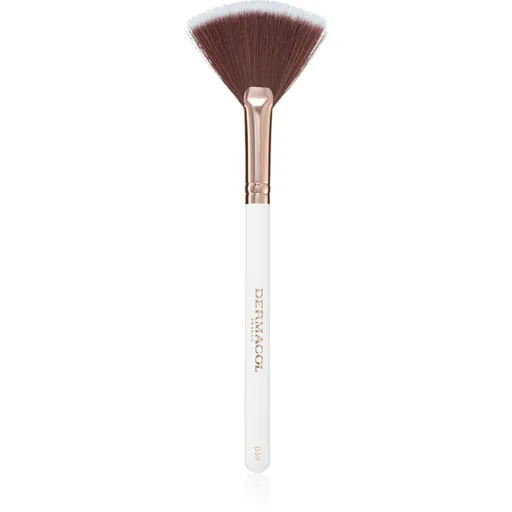 Dermacol Accessories Master Brush by PetraLovelyHair štětec na rozjasňovač D59 Rose Gold 1 ks