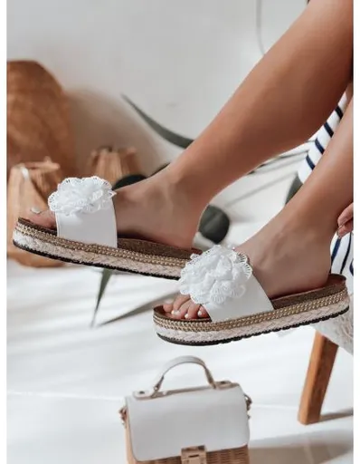 Dámské pantofle s květem KWIATARIS bílé