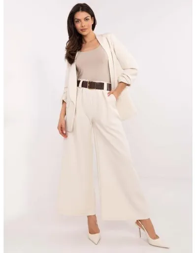 Světle béžové oblekové kalhoty s kapsami