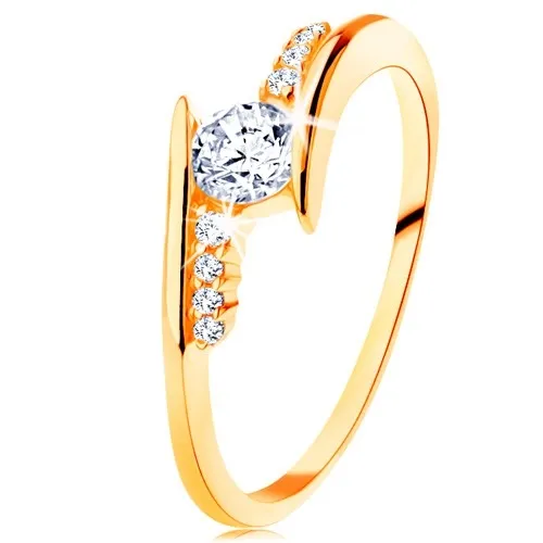 Prsten ve žlutém 14K zlatě - zahnutá ramena, čiré zirkonové linie, kulatý zirkon - Velikost: 54