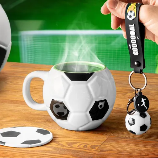 Dárková sada pro fotbalistu (hrnek, podložka pod hrnek a klíčenka)