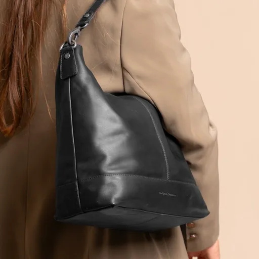 Dámská kožená kabelka The Chesterfield Brand Amelia - černá