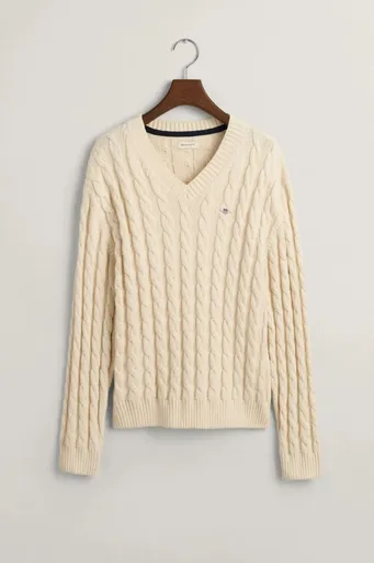 SVETR GANT SHIELD RELAXED CABLE V-NECK EGGSHELL