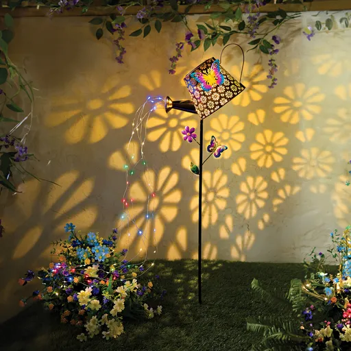 Solární zahradní konvička