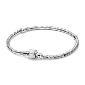 Pandora Stylový stříbrný náramek Marvel 592561C01 17 cm