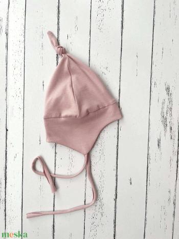 Púderrózsaszín fülvédős sapka (41-43 cm)