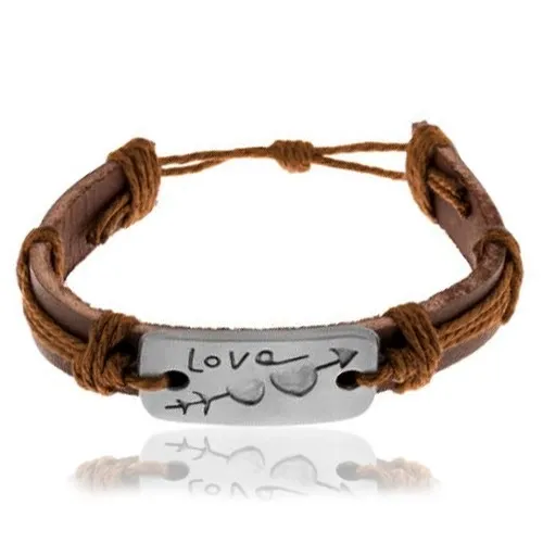 Hnědý kožený náramek se šňůrkami, obdélník s vyrytými srdíčky, Love