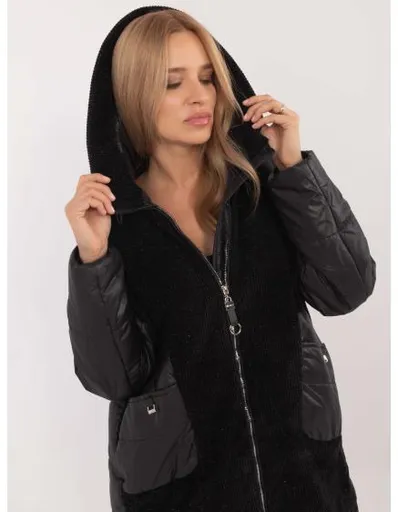 Černá přechodná bunda s kapucí