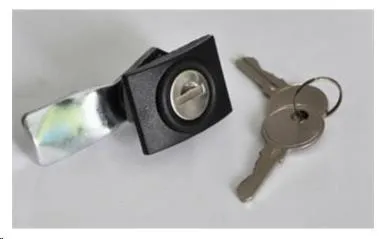 XtendLan zámek dveří k 19" venkovním rozvaděčům