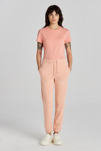 TEPLÁKY GANT REG TONAL SHIELD SWEATPANTS GUAVA ORANGE